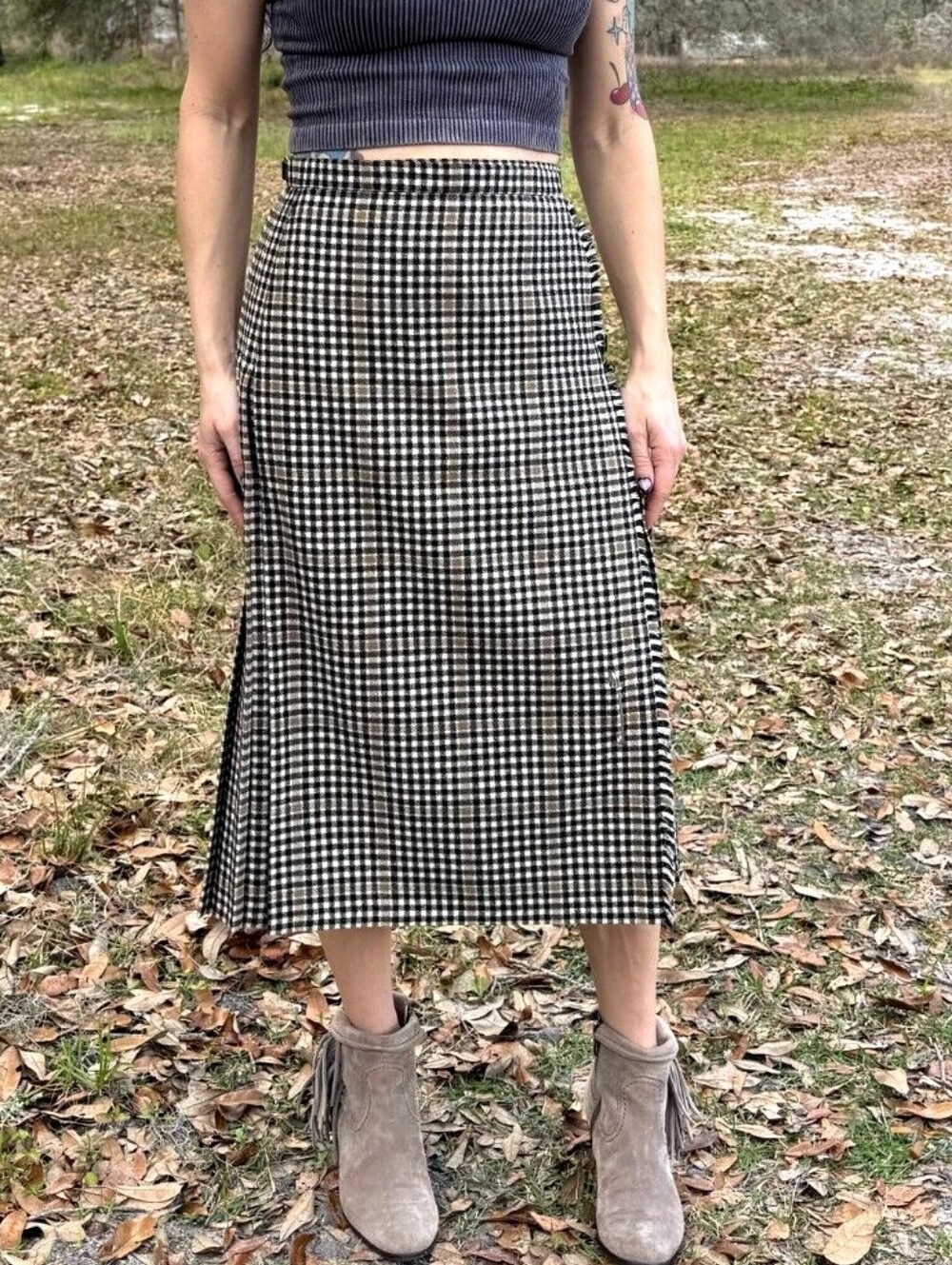 Pitlochry of Scotland Vintage Wrap Checked Midi Skirt in Black and Cream Size 8